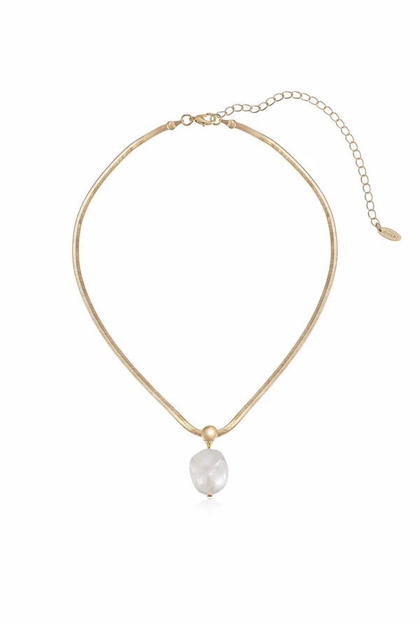Gold Tone Pearl Pendant Necklace