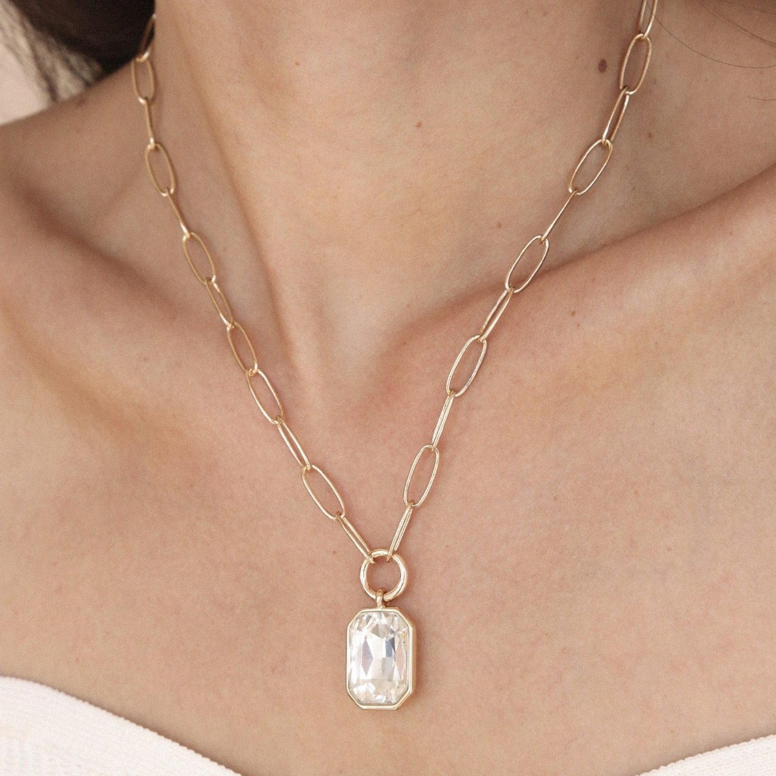Crystal Pendant Link Chain Necklace - Image 3